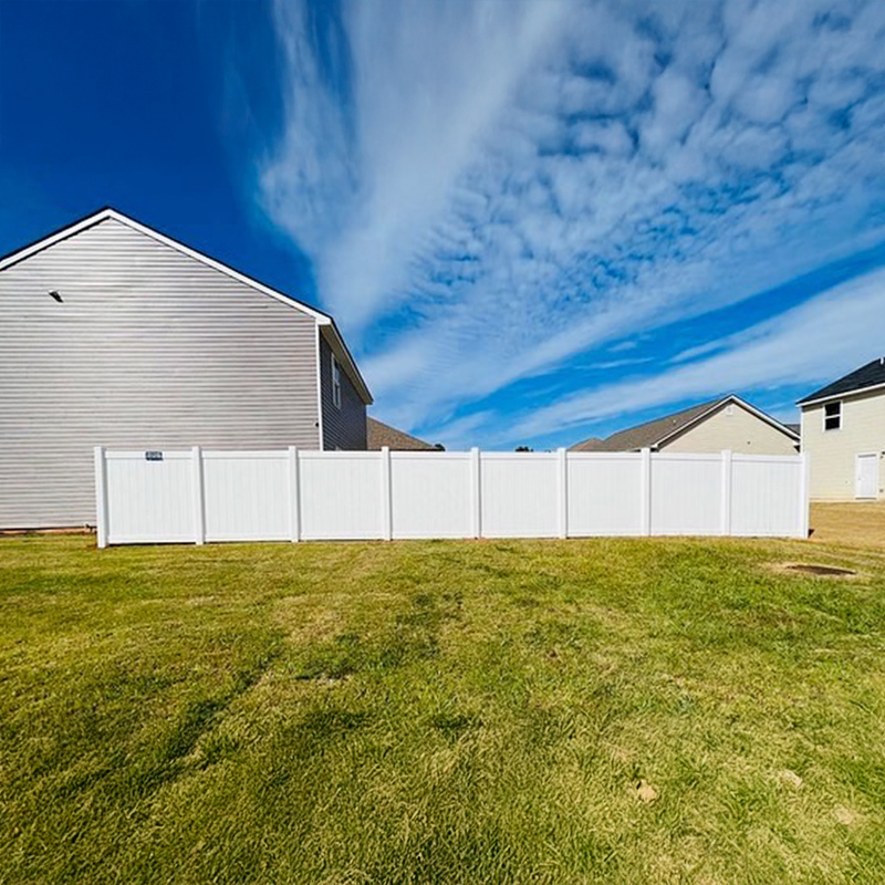 Hawk fences atlanta service Vinyl fence instalation