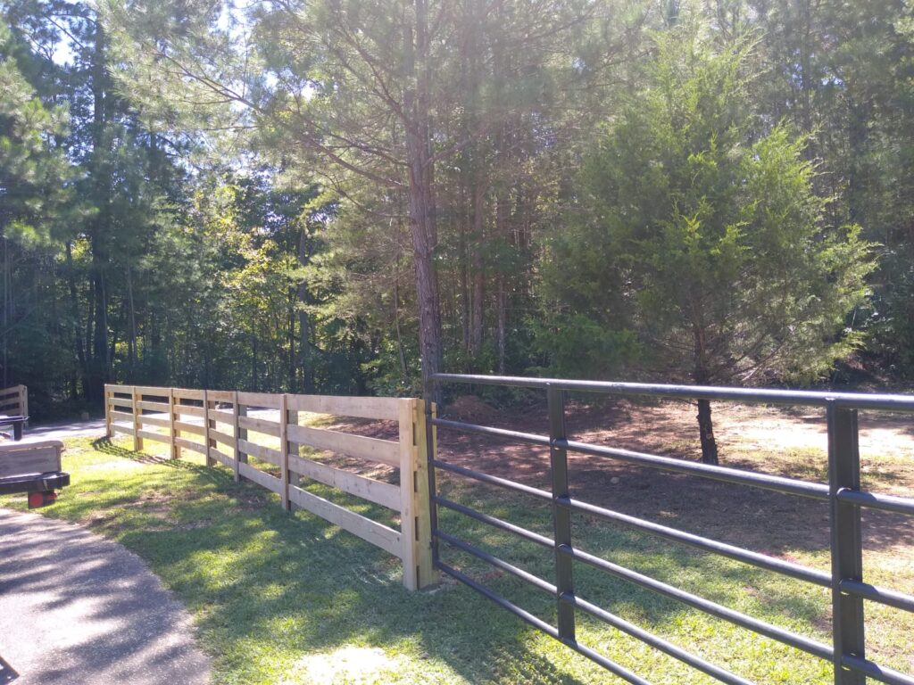 custom designed picket fence by Hawk Fences LLC Alpharetta