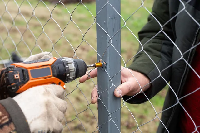 Fence Repair