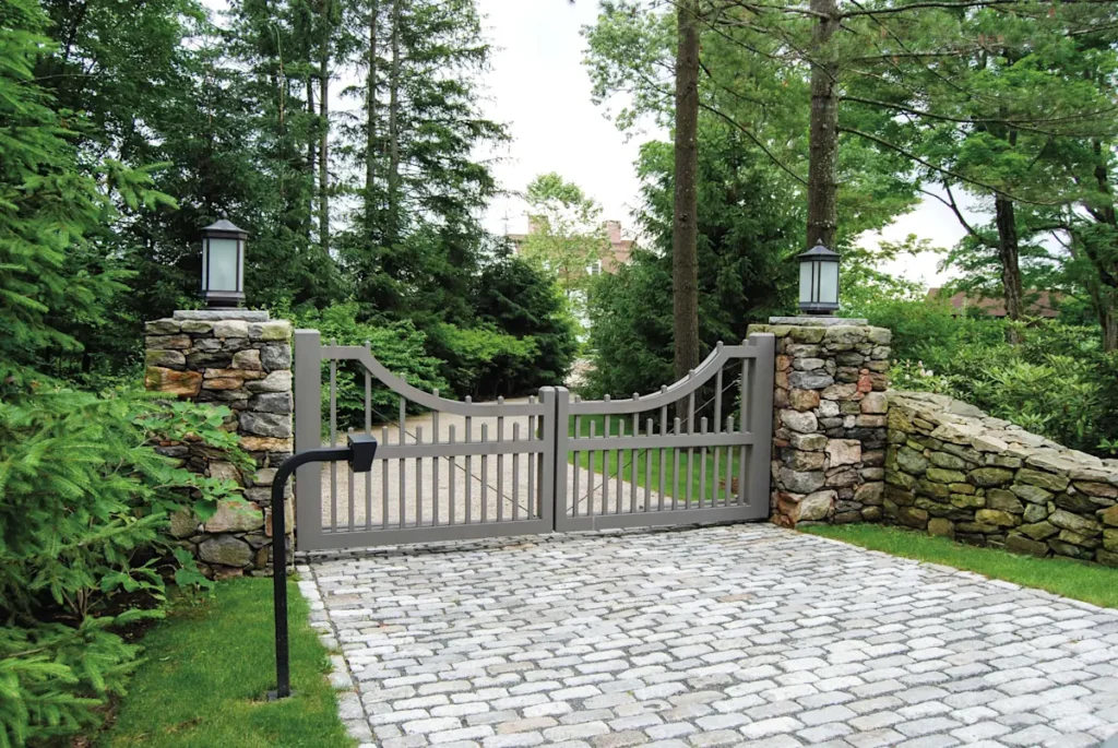 Secure driveway gates in Alpharetta, GA